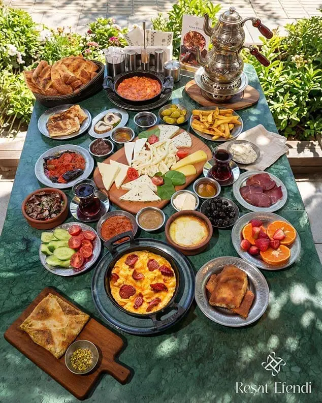 Serpme Kahvaltı 