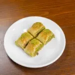 بقلاوة بالفستق العنتابي