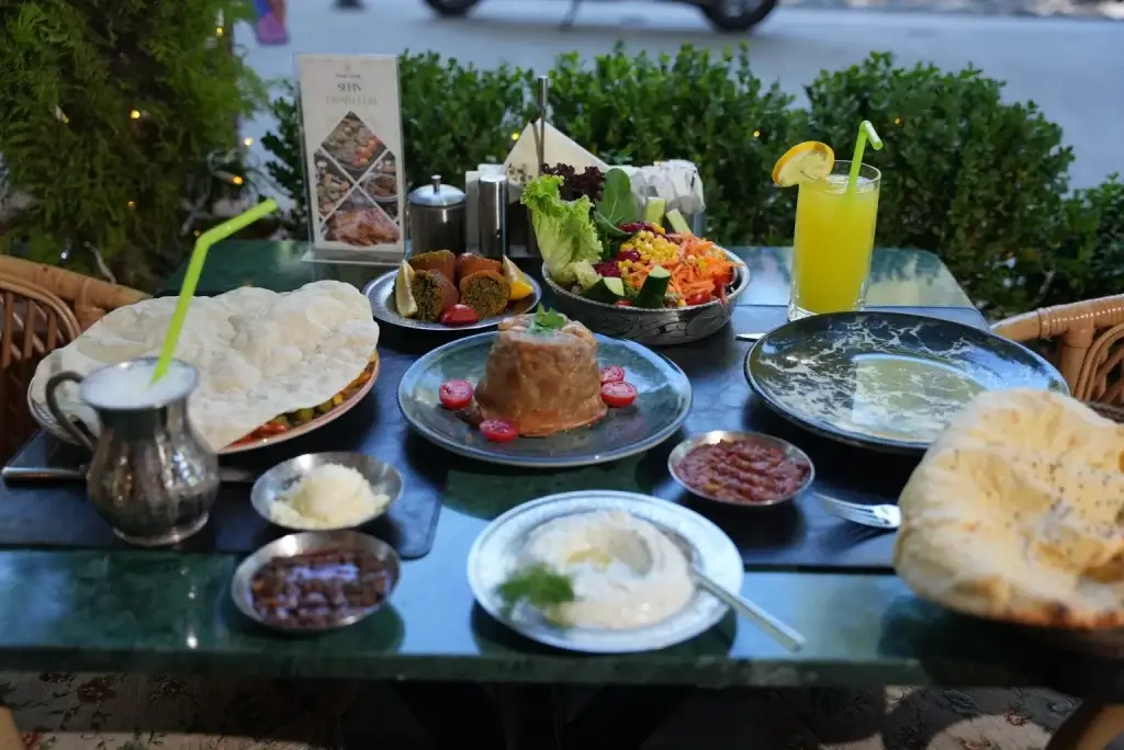 Fatih'te Helal Restoran Arayışı