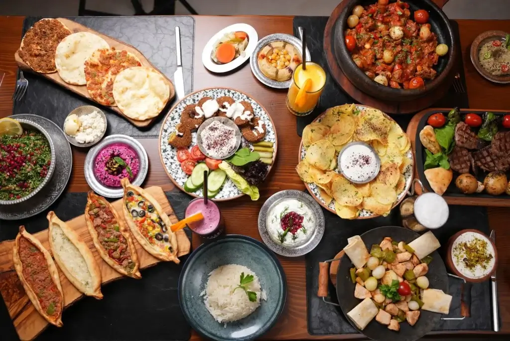 Fatih te Helal Restoran Arayışı